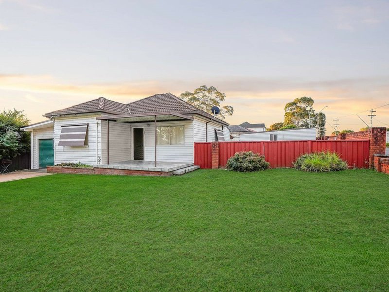 203 River Avenue, Carramar NSW 2163