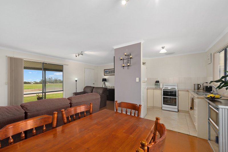 Photo - 203 Songvaar Road, Port Victoria SA 5573 - Image 11