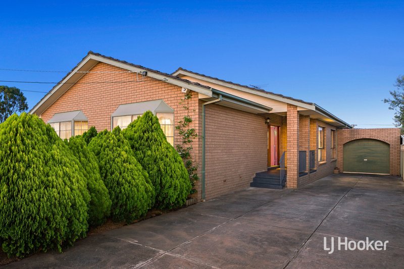 Photo - 203 Victoria Street, Altona Meadows VIC 3028 - Image 4