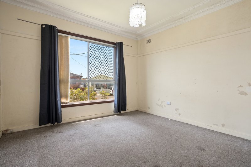 Photo - 203 Wentworth Street, Port Kembla NSW 2505 - Image 3