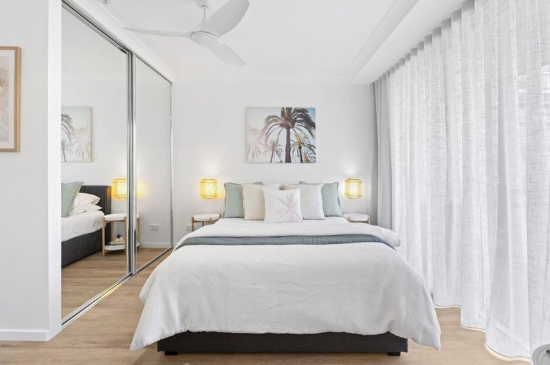 Photo - 203/1-8 Paradise Island, Surfers Paradise QLD 4217 - Image 8
