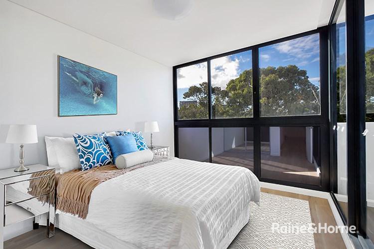 Photo - 203/10 Gertrude Street, Wolli Creek NSW 2205 - Image 3