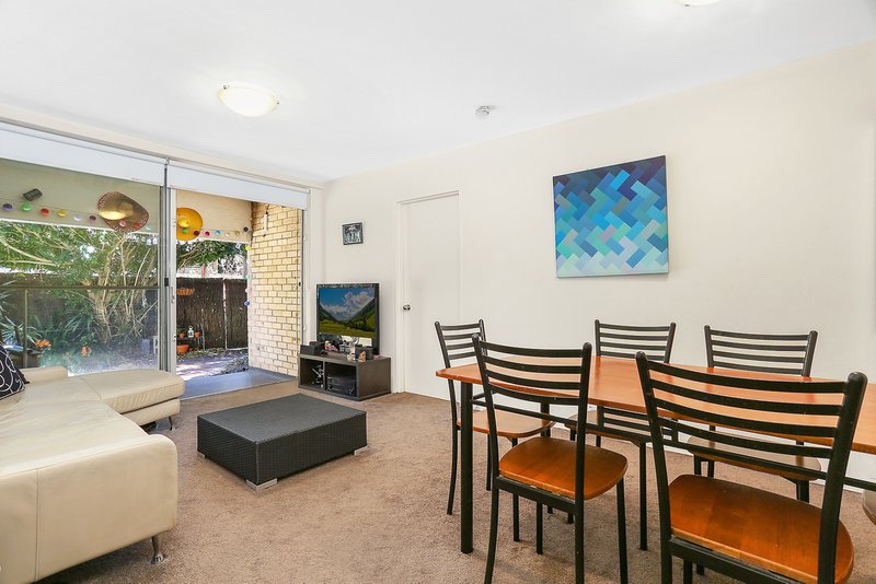 Photo - 203/10 New Mclean Street, Edgecliff NSW 2027 - Image 2