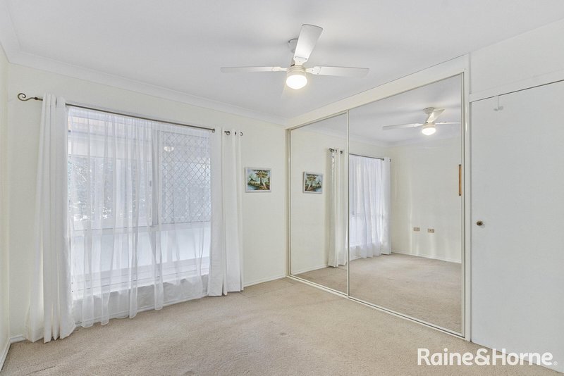 Photo - 203/15 Lorraine Avenue, Berkeley Vale NSW 2261 - Image 7