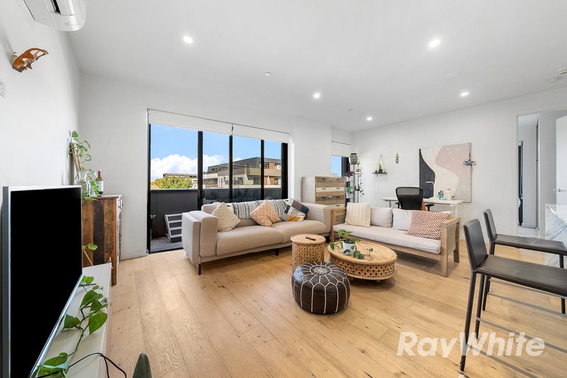 Photo - 203/17 Elliott Avenue, Carnegie VIC 3163 - Image 2
