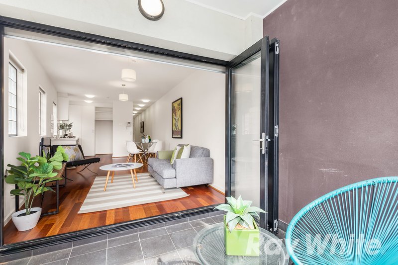 Photo - 203/17 Station Street, Blackburn VIC 3130 - Image 8