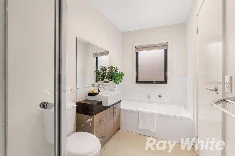 Photo - 203/17 Station Street, Blackburn VIC 3130 - Image 6