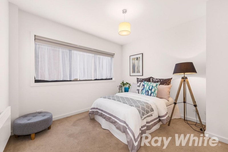 Photo - 203/17 Station Street, Blackburn VIC 3130 - Image 7