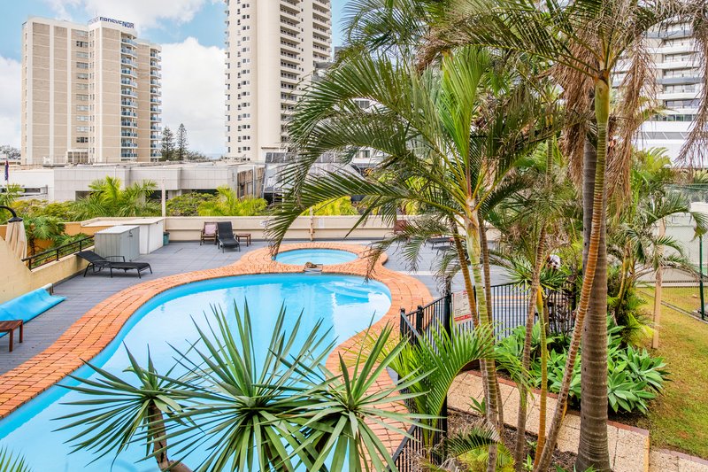 Photo - 203/18-20 Orchid Avenue, Surfers Paradise QLD 4217 - Image 3