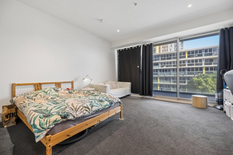Photo - 203/180 Morphett Street, Adelaide SA 5000 - Image 1