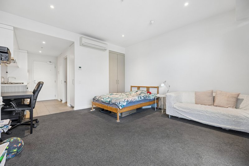 Photo - 203/180 Morphett Street, Adelaide SA 5000 - Image 2