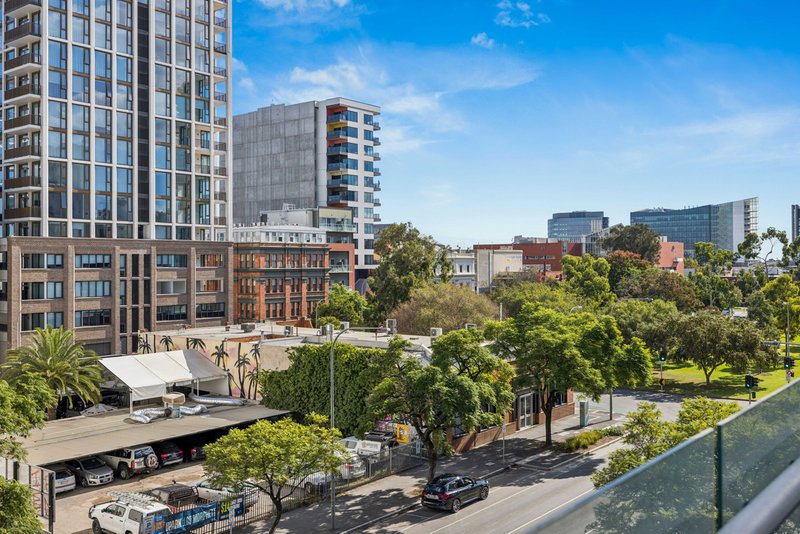 Photo - 203/180 Morphett Street, Adelaide SA 5000 - Image 4