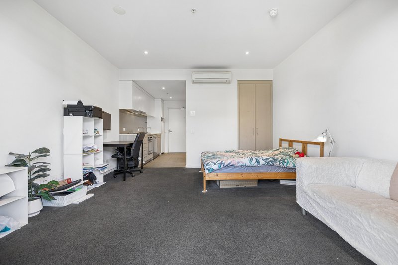 Photo - 203/180 Morphett Street, Adelaide SA 5000 - Image 7