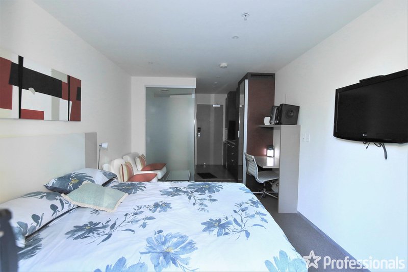 Photo - 203/181 A'Beckett Street, Melbourne VIC 3000 - Image 4