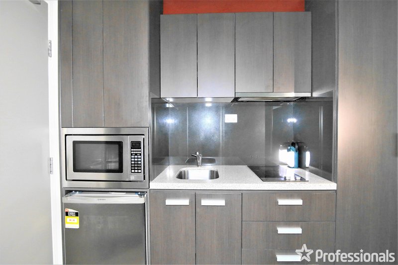 Photo - 203/181 A'Beckett Street, Melbourne VIC 3000 - Image 6