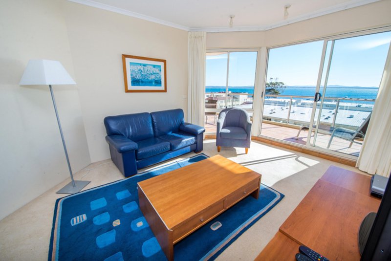 Photo - 203/2 Messines Street, Shoal Bay NSW 2315 - Image 8