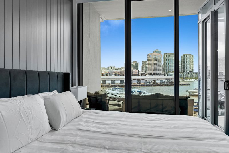 Photo - 203/2 Newquay Promenade, Docklands VIC 3008 - Image 9