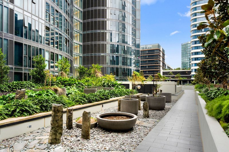 Photo - 203/2 Waterways Street, Wentworth Point NSW 2127 - Image 8