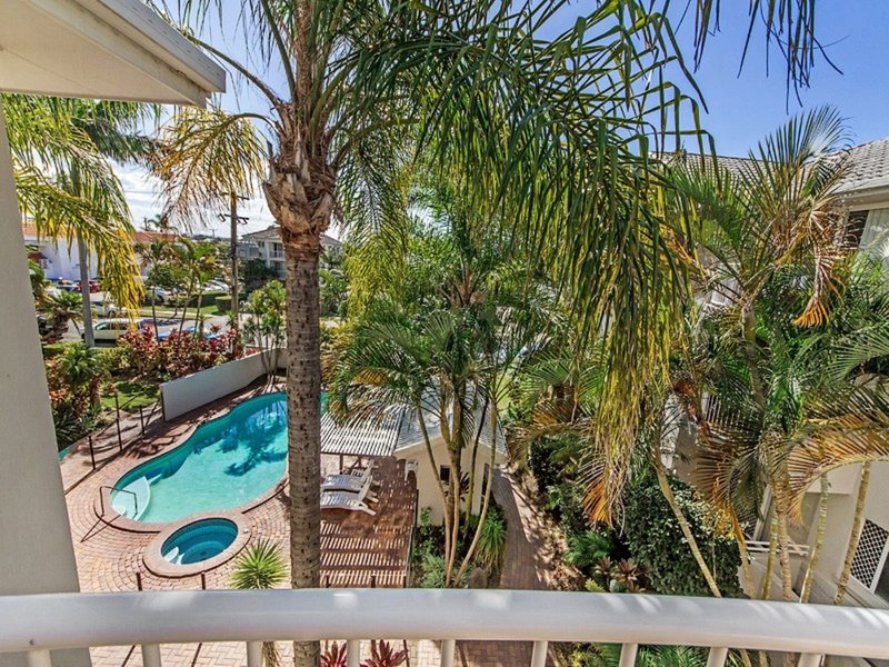 Photo - 20/32 William Street, Mermaid Beach QLD 4218 - Image 4