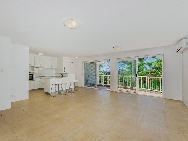 Photo - 20/32 William Street, Mermaid Beach QLD 4218 - Image 5