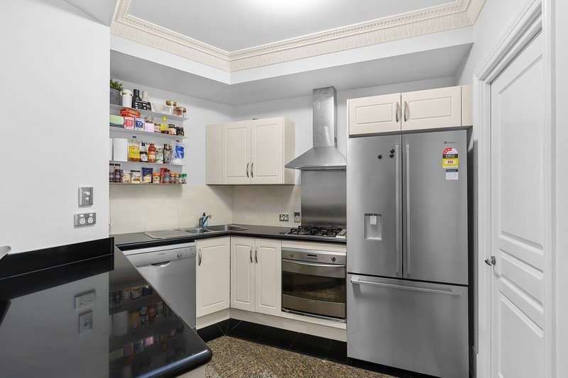 Photo - 203/201 Edward Street, Brisbane City QLD 4000 - Image 6