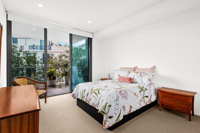 Photo - 203/21 Harbour Street, Wollongong NSW 2500 - Image 7