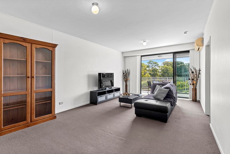 Photo - 203/25 Dix Street, Redcliffe QLD 4020 - Image 13