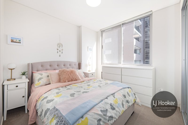 Photo - 203/27 Dressler Court, Merrylands NSW 2160 - Image 5