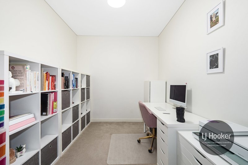 Photo - 203/27 Dressler Court, Merrylands NSW 2160 - Image 6