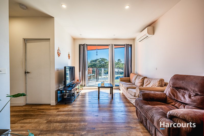 Photo - 203/28 Galileo Gateway, Bundoora VIC 3083 - Image 2