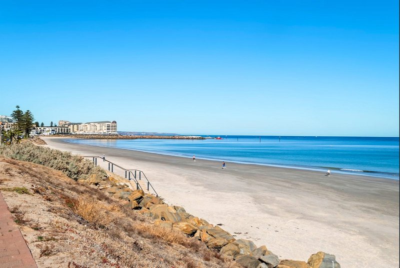 Photo - 20/33 North Esplanade, Glenelg North SA 5045 - Image 1