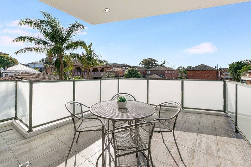 Photo - 203/31 Perry Street, Campsie NSW 2194 - Image 7