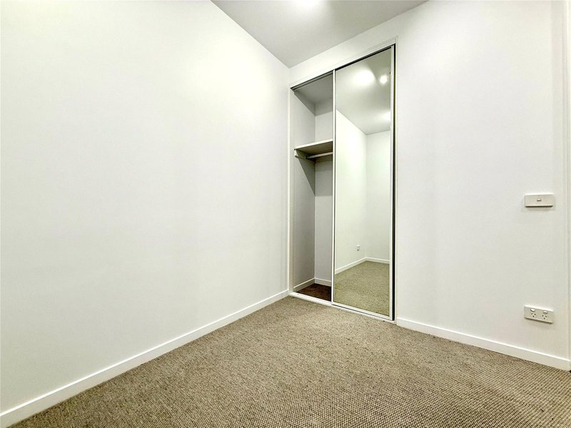 Photo - 203/315 La Trobe Street, Melbourne VIC 3000 - Image 8