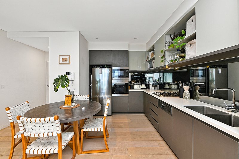 Photo - 203/38 Alice Street, Newtown NSW 2042 - Image 3