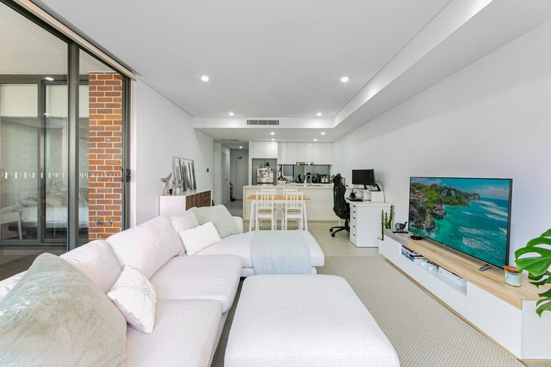 203/4 Saxby Close, Botany NSW 2019