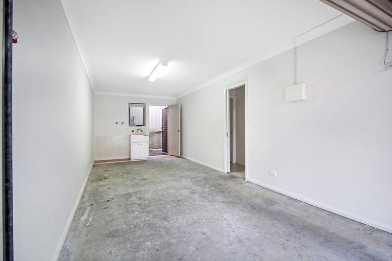 Photo - 20/35 Bridge Street, Coniston NSW 2500 - Image 8