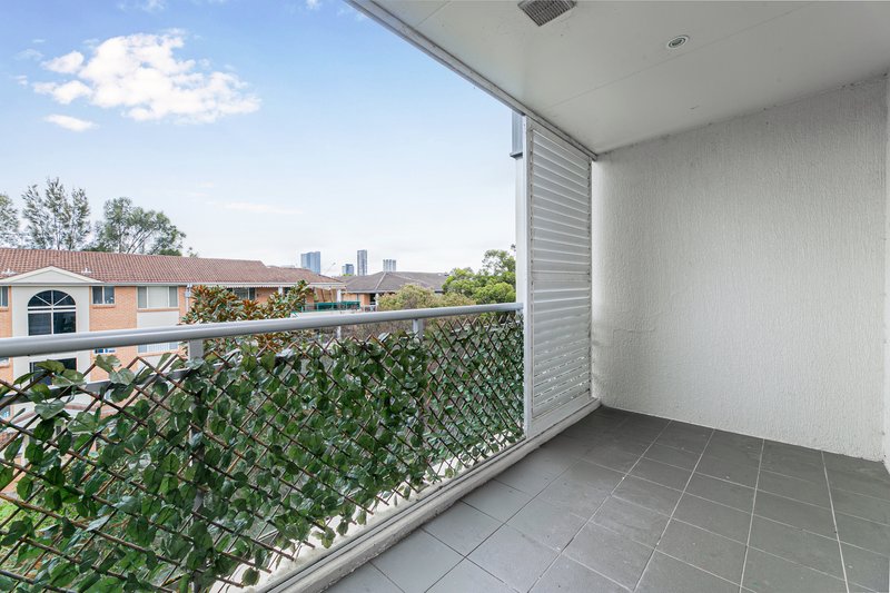 Photo - 20/36-40 Gladstone Street, North Parramatta NSW 2151 - Image 2