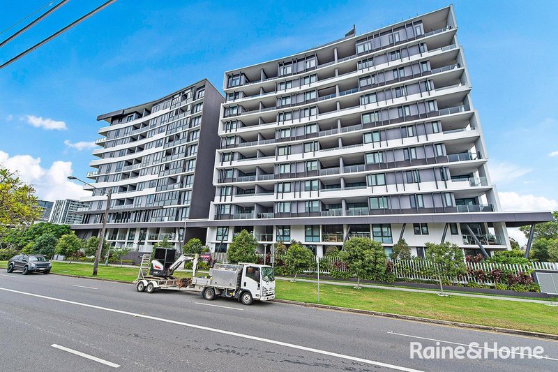 Photo - 2036/123 Cavendish Road, Coorparoo QLD 4151 - Image 12