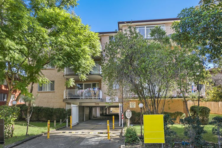 20/37-39 Memorial Avenue, Merrylands NSW 2160