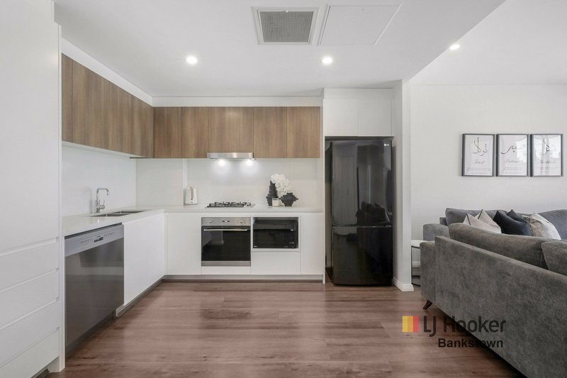 Photo - 203/74-76 Kitchener Parade, Bankstown NSW 2200 - Image 2