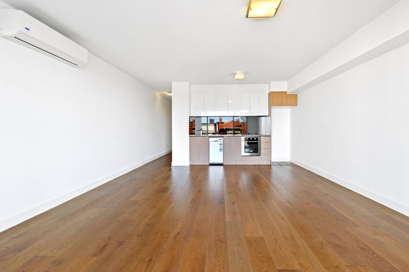 Photo - 203/79 Poath Road, Murrumbeena VIC 3163 - Image 2