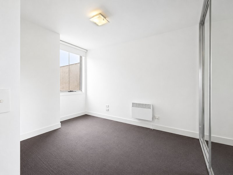 Photo - 203/79 Poath Road, Murrumbeena VIC 3163 - Image 4