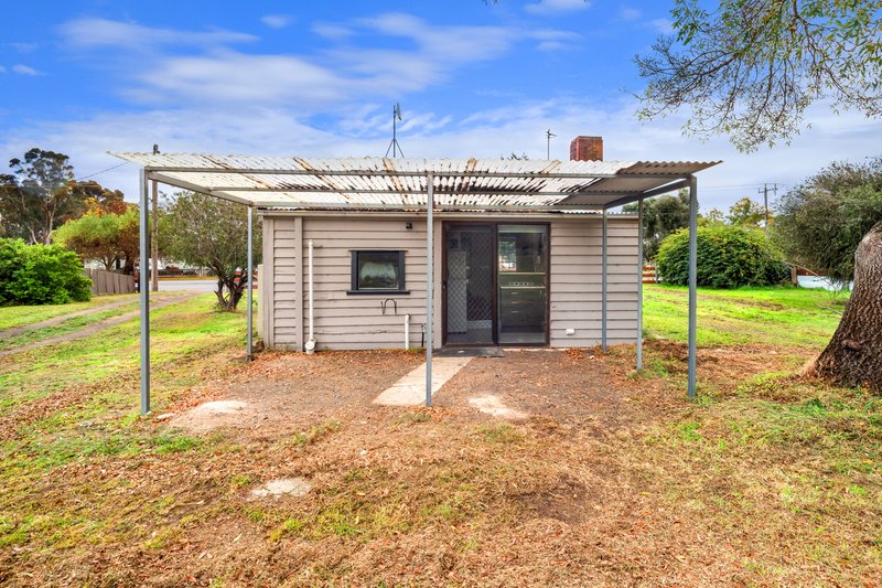 Photo - 2039 Glenelg Highway, Scarsdale VIC 3351 - Image 10