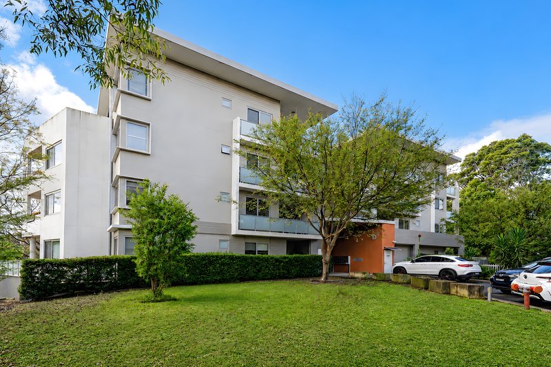 Photo - 203D/2 Rowe Drive, Potts Hill NSW 2143 - Image 2