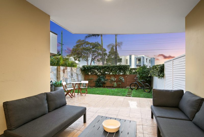 Photo - 20/4-16 Kingsway , Dee Why NSW 2099 - Image 1