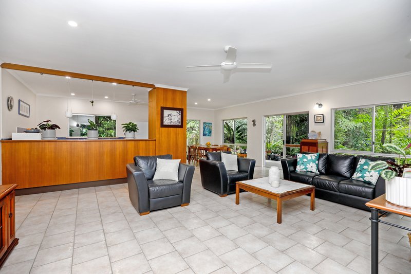 Photo - 204-206 Panguna Street, Trinity Beach QLD 4879 - Image 11