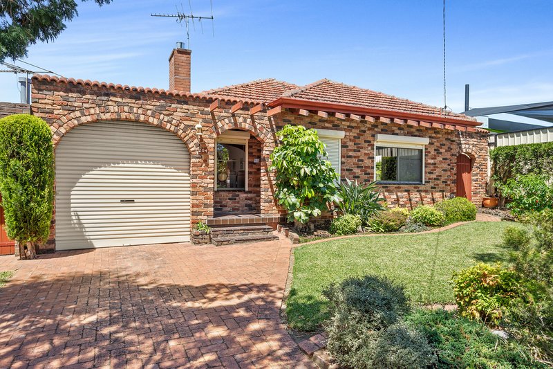 204 Bonds Road, Riverwood NSW 2210