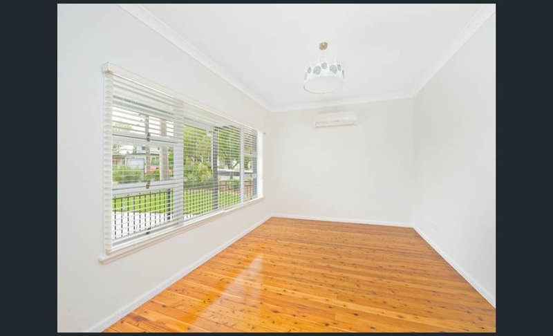 Photo - 204 Lambeth Street, Picnic Point NSW 2213 - Image 2