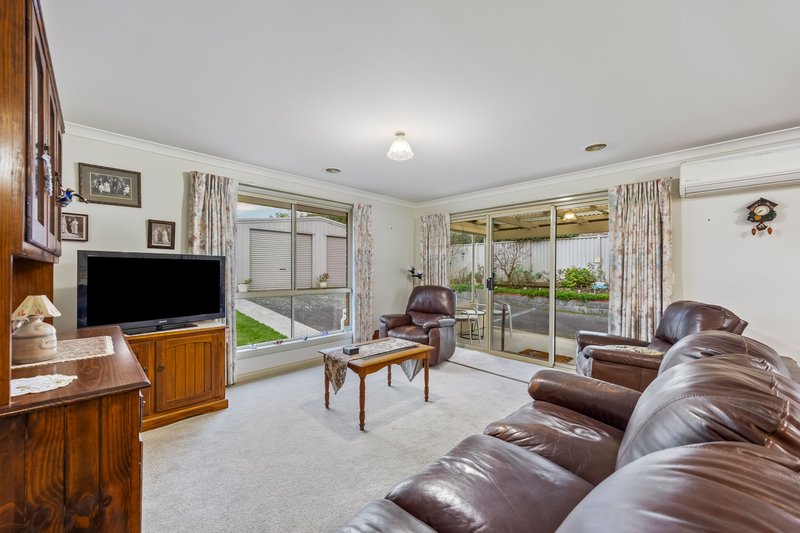 Photo - 204 Learmonth Street, Buninyong VIC 3357 - Image 7
