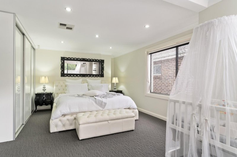 Photo - 204 Marco Avenue, Panania NSW 2213 - Image 6